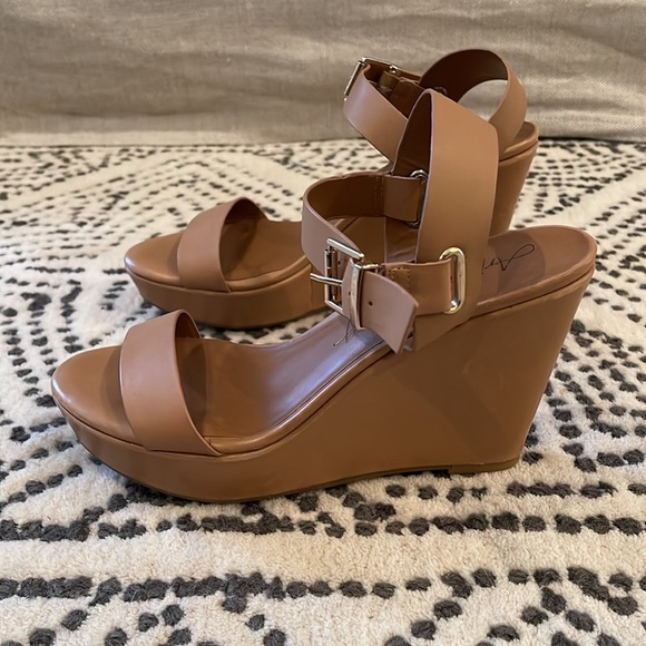 Arturo Chiang AT-Paulline Nude Wedge Heel sz 8M/38 - Picture 4 of 11
